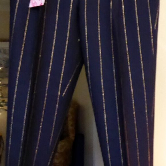 Vilagallo Wool Navy Gold Pin Stripe Front Pleat w/Cuffs Pant EU 38 USA 6 Women's - Picture 6 of 14